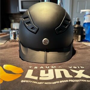Trauma Void Lynx MIPS Helmet